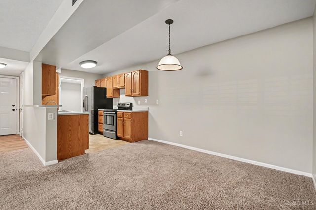 9901 Regatta Drive, Cincinnati, OH 45252