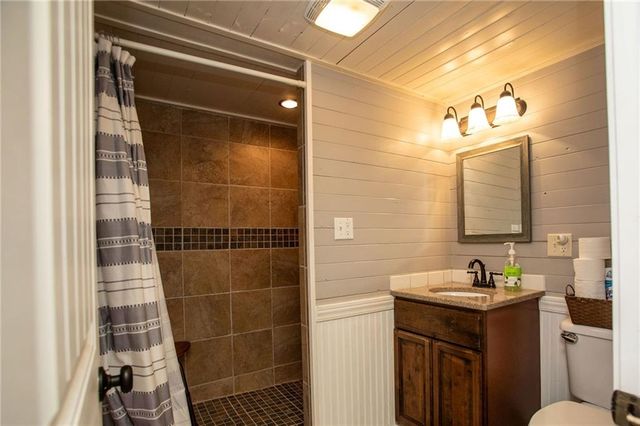 29613 Forthview Road, Edwards, MO 65326