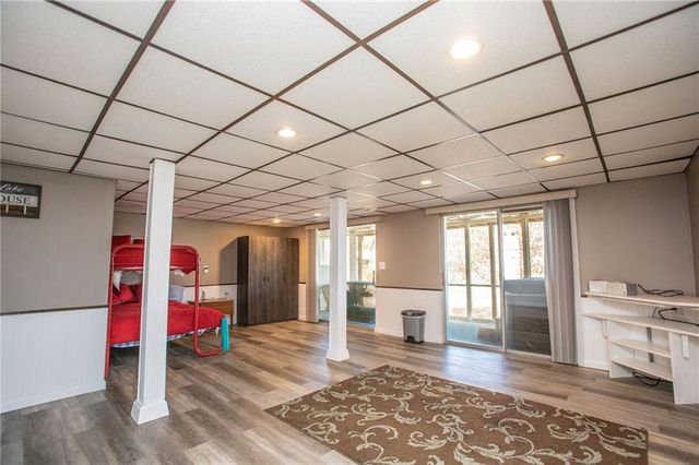 29613 Forthview Road, Edwards, MO 65326