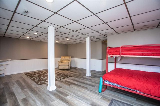 29613 Forthview Road, Edwards, MO 65326