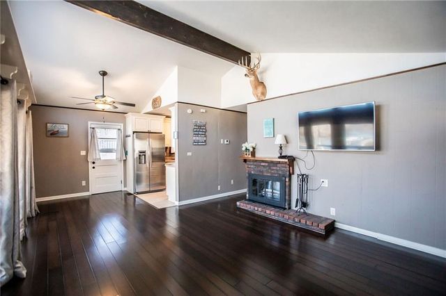 29613 Forthview Road, Edwards, MO 65326