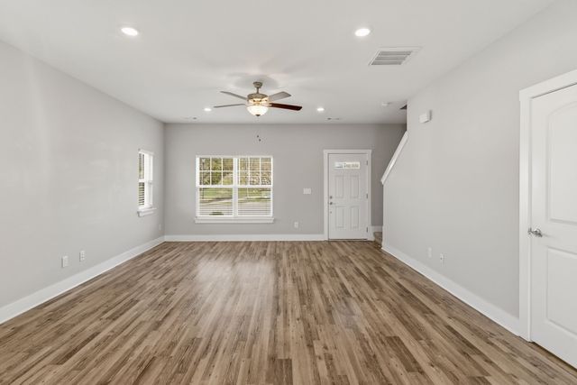 102 Dry Creek Commons Dr, Goodlettsville, TN 37072