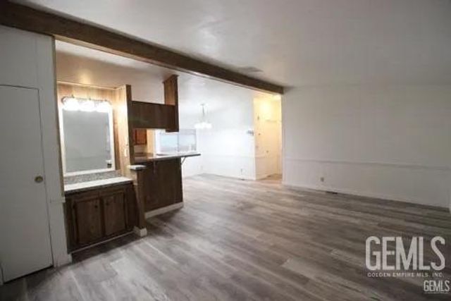 1301 Taft Highway 168, Bakersfield, CA 93307