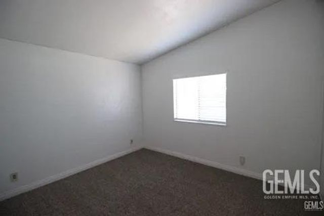 1301 Taft Highway 168, Bakersfield, CA 93307