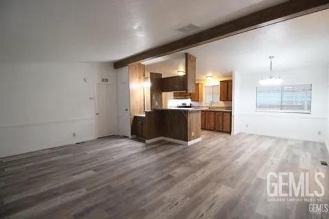 1301 Taft Highway 168, Bakersfield, CA 93307