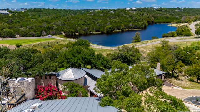 22 Indian Creek Loop, Kerrville, TX 78028