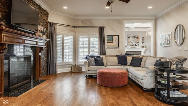 2437 Londonberry Boulevard, Carmel, IN 46032