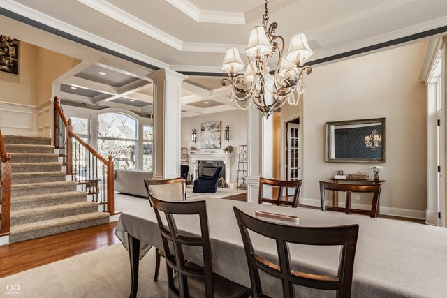 2437 Londonberry Boulevard, Carmel, IN 46032