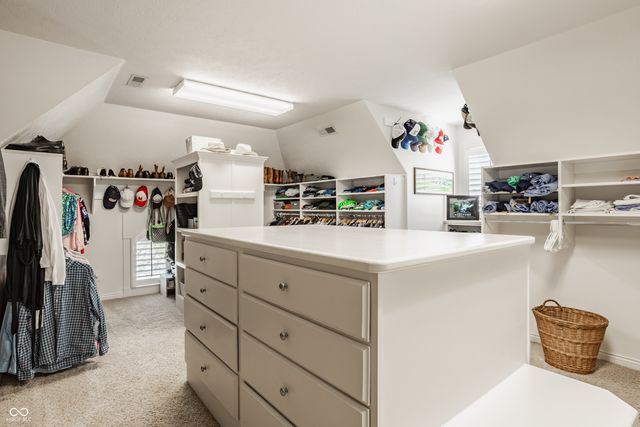 2437 Londonberry Boulevard, Carmel, IN 46032