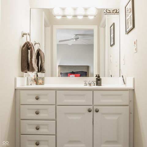 2437 Londonberry Boulevard, Carmel, IN 46032