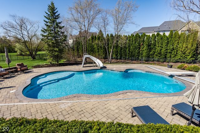2437 Londonberry Boulevard, Carmel, IN 46032