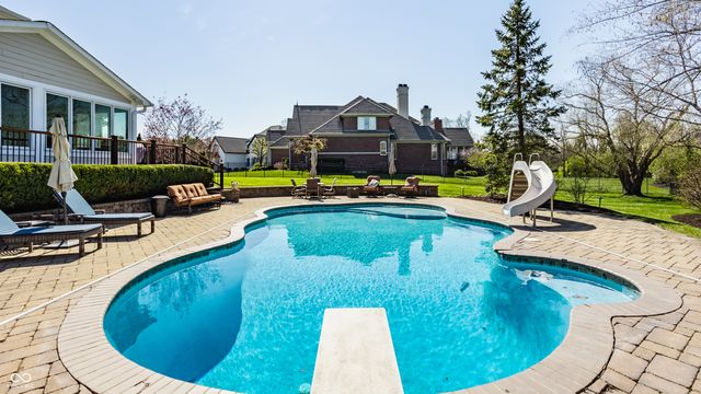 2437 Londonberry Boulevard, Carmel, IN 46032