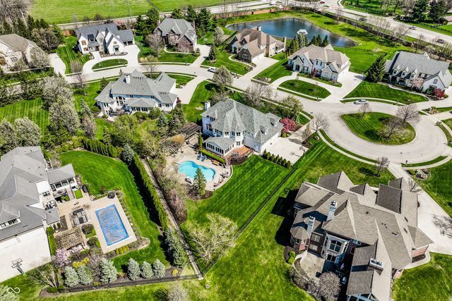 2437 Londonberry Boulevard, Carmel, IN 46032