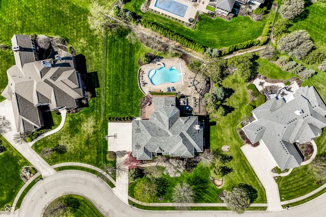 2437 Londonberry Boulevard, Carmel, IN 46032