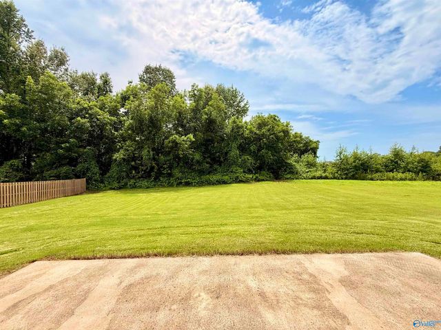 128 Lincoln Gray Circle, New Market, AL 35761
