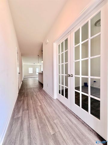 128 Lincoln Gray Circle, New Market, AL 35761
