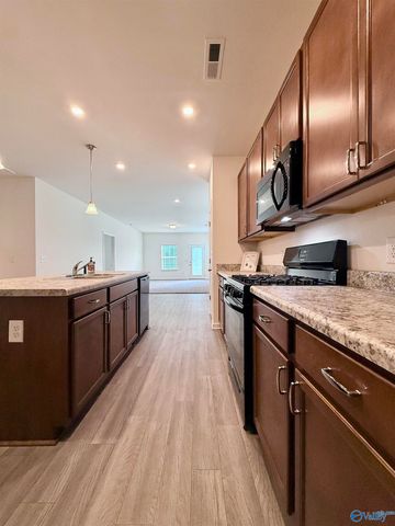 128 Lincoln Gray Circle, New Market, AL 35761