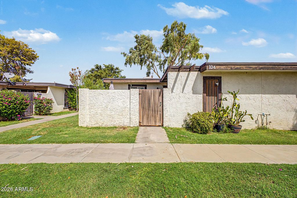 720 S Dobson Road 104, Mesa, AZ 85202