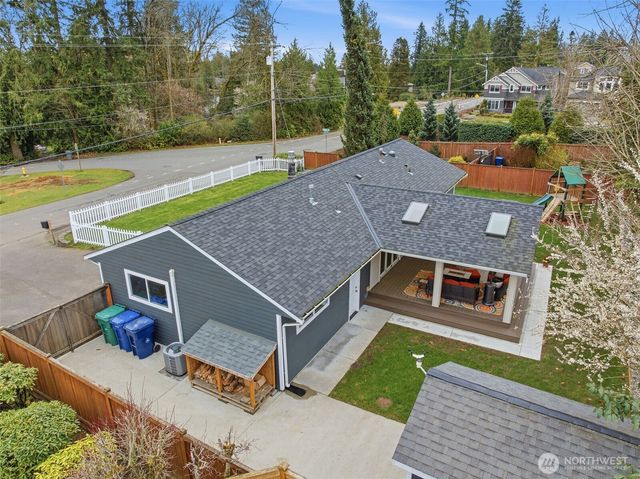 15304 Larch Way, Lynnwood, WA 98087