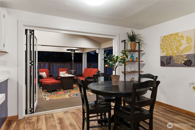 15304 Larch Way, Lynnwood, WA 98087