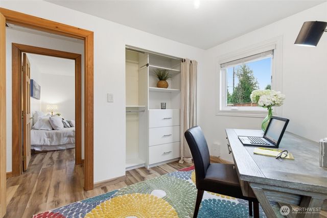 15304 Larch Way, Lynnwood, WA 98087