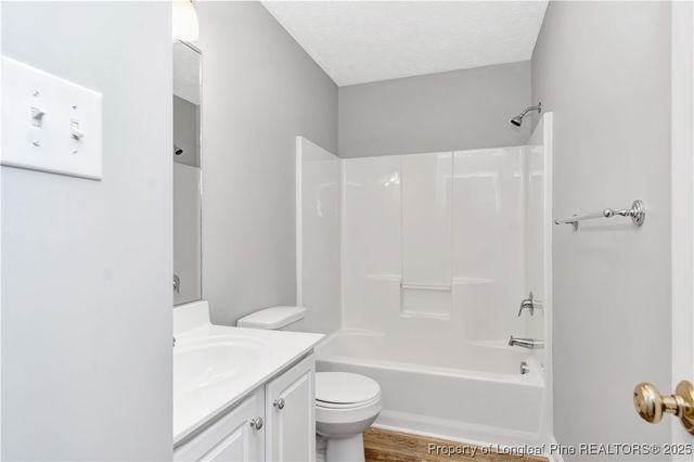 712 Amberleaf Drive, Lumberton, NC 28358