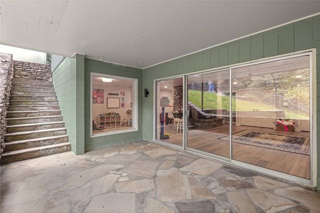 8 Grisham Drive, Bella Vista, AR 72715