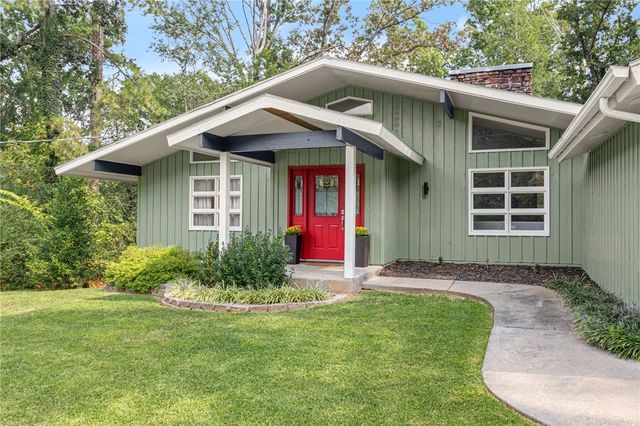 8 Grisham Drive, Bella Vista, AR 72715