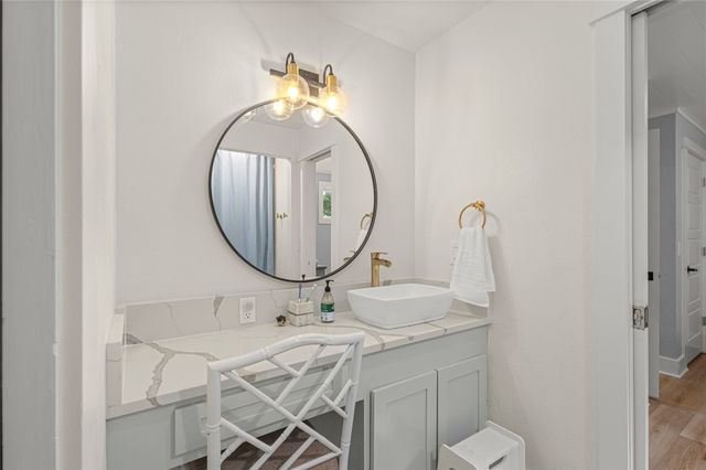 8 Grisham Drive, Bella Vista, AR 72715