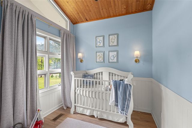 8 Grisham Drive, Bella Vista, AR 72715