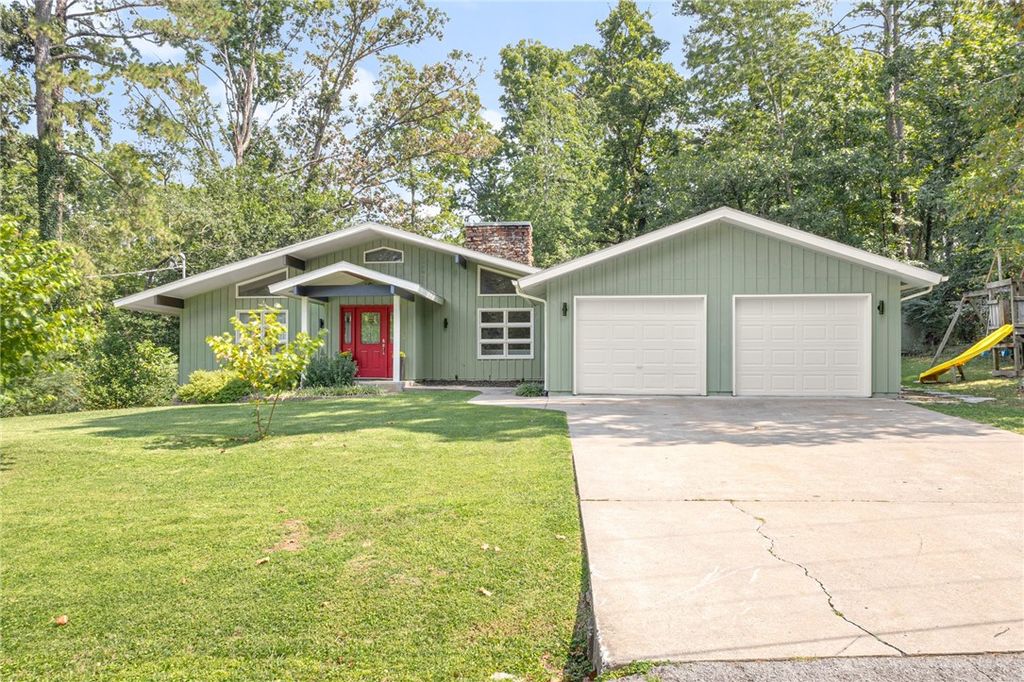 8 Grisham Drive, Bella Vista, AR 72715