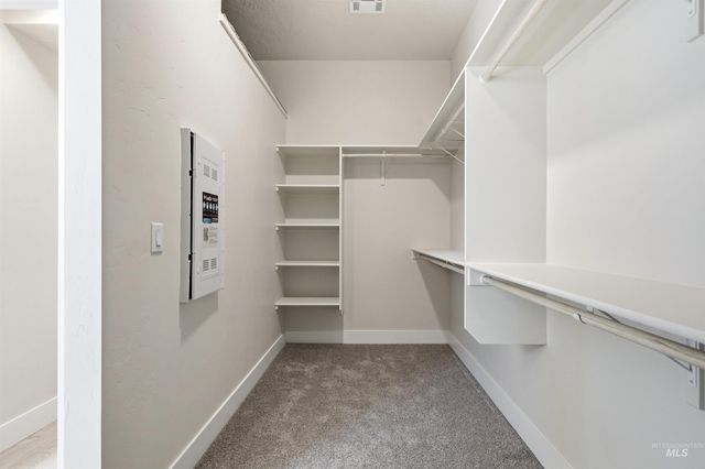 5565 W Lost Rapids St, Meridian, ID 83646