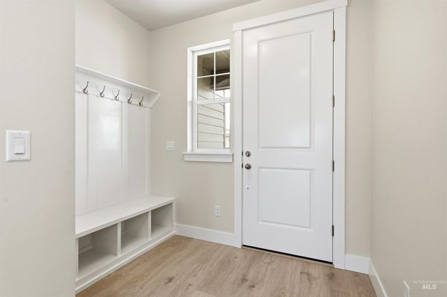 5565 W Lost Rapids St, Meridian, ID 83646