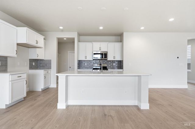 5565 W Lost Rapids St, Meridian, ID 83646