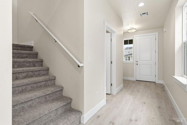 5565 W Lost Rapids St, Meridian, ID 83646