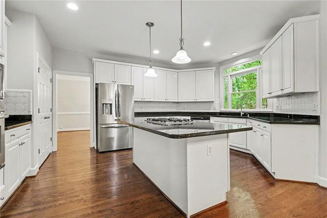 3914 Noblin Creek Drive, Duluth, GA 30097