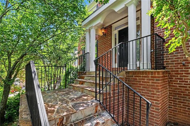 3914 Noblin Creek Drive, Duluth, GA 30097