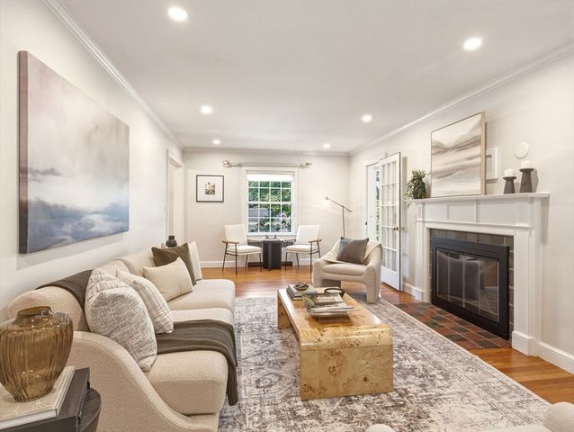 10 Radcliffe, Belmont, MA 02478