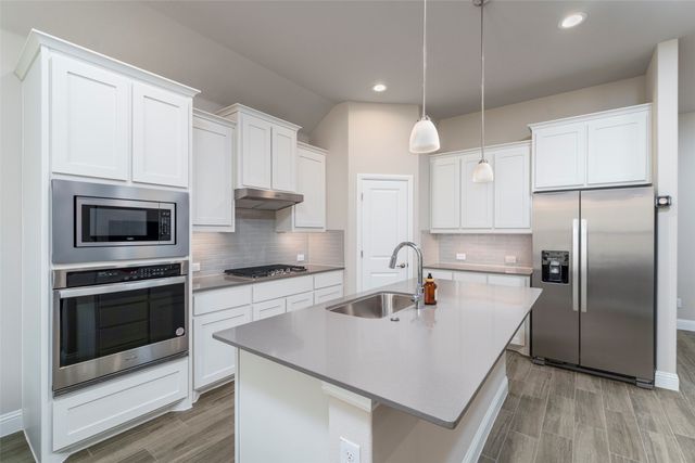 3648 Walnut Ridge Drive, Grand Prairie, TX 76065