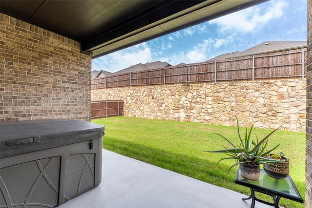 3648 Walnut Ridge Drive, Grand Prairie, TX 76065