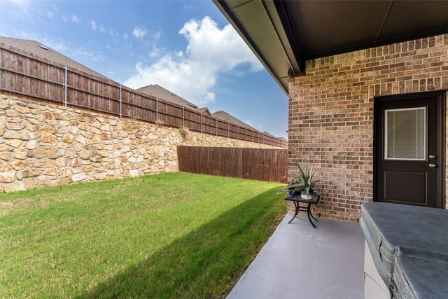 3648 Walnut Ridge Drive, Grand Prairie, TX 76065