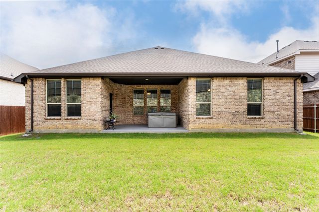 3648 Walnut Ridge Drive, Grand Prairie, TX 76065