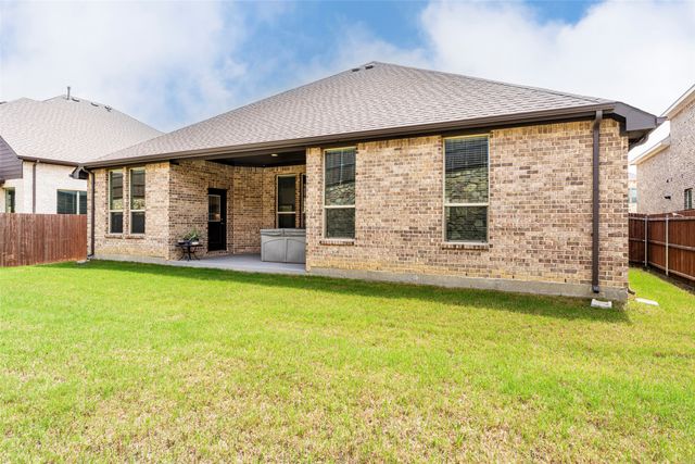 3648 Walnut Ridge Drive, Grand Prairie, TX 76065