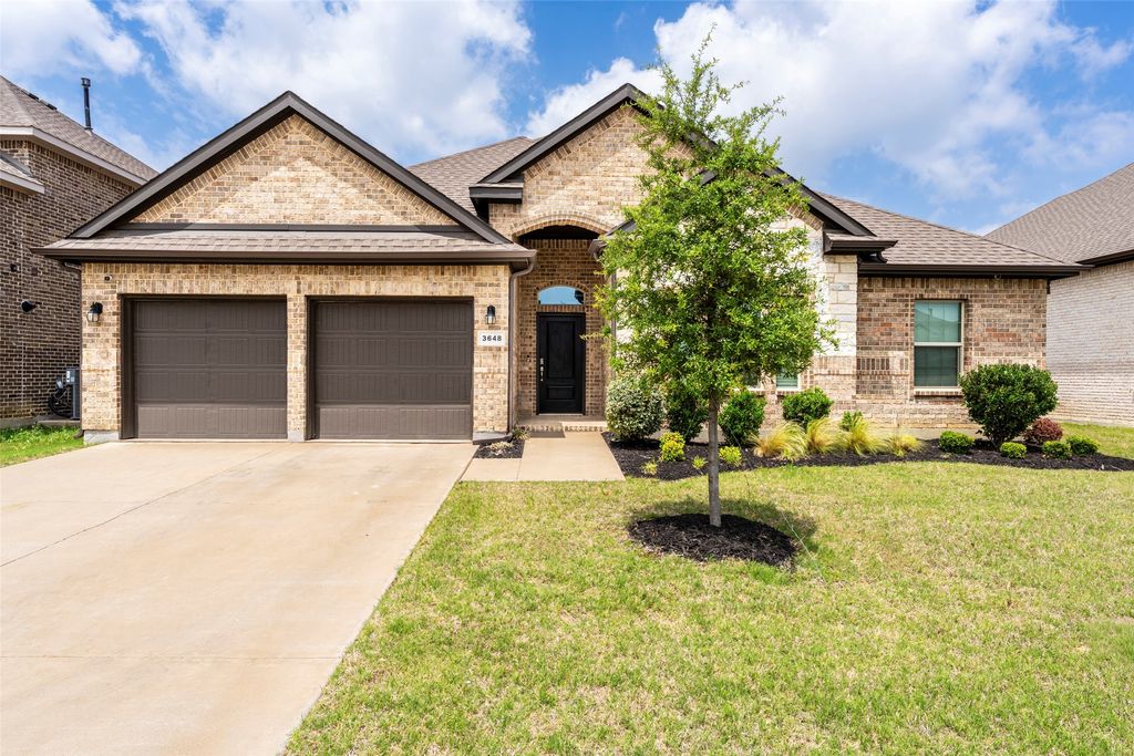 3648 Walnut Ridge Drive, Grand Prairie, TX 76065
