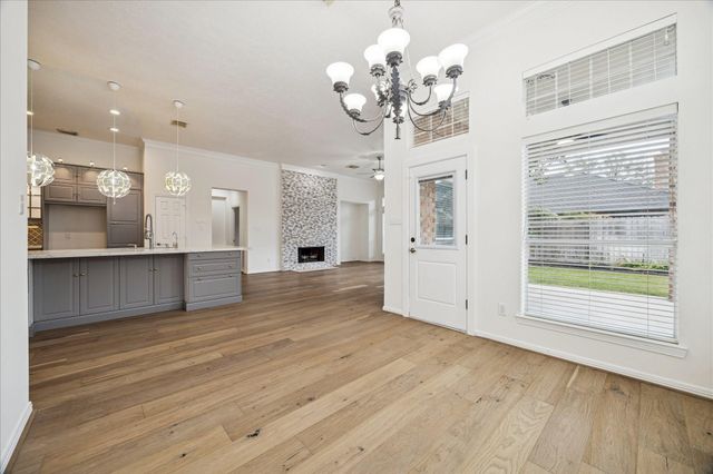 1523 Orchard Park Drive, Houston, TX 77077