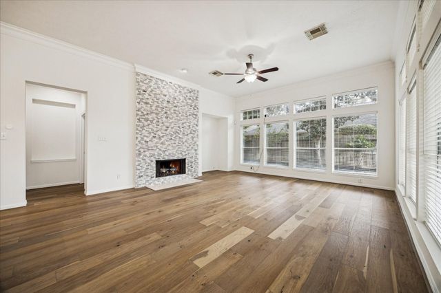 1523 Orchard Park Drive, Houston, TX 77077