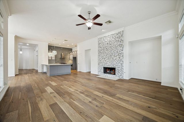 1523 Orchard Park Drive, Houston, TX 77077