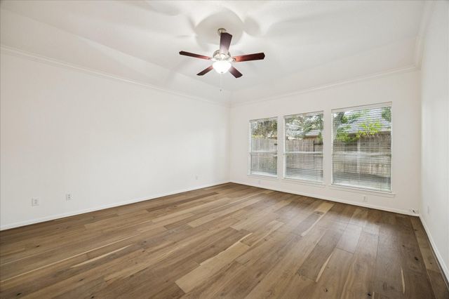 1523 Orchard Park Drive, Houston, TX 77077