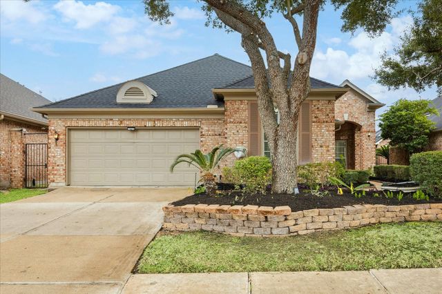 1523 Orchard Park Drive, Houston, TX 77077
