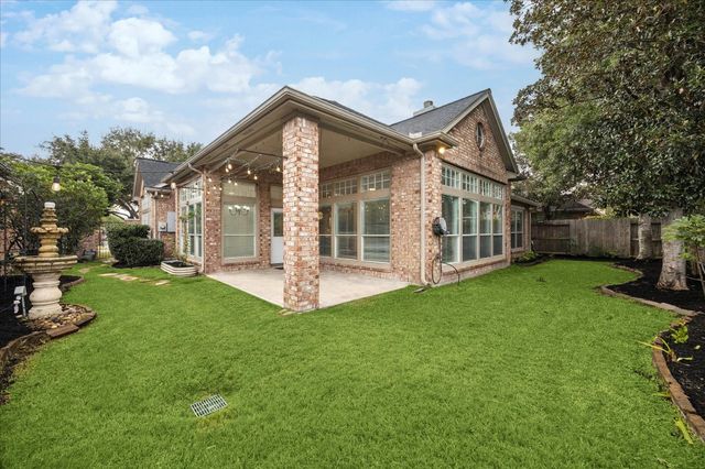 1523 Orchard Park Drive, Houston, TX 77077